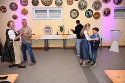 Weinfest mit Königsproklamation 2025