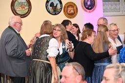 Weinfest mit Königsproklamation 2025